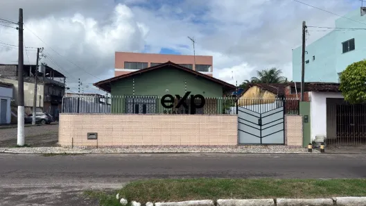 Casa com 3 Quartos à venda, 130m² no Graça, Valença