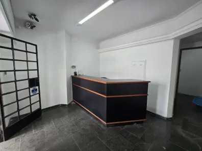 Prédio Comercial com 10 Quartos para venda ou aluguel, 188m² no Jardim das Acácias, São Paulo