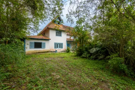 Casa com 3 Quartos à venda, 316m² no Ressaca, Itapecerica da Serra