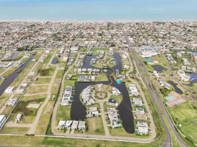 Lote/Terreno à venda, 450m² no XANGRI-LÁ, Xangri-lá