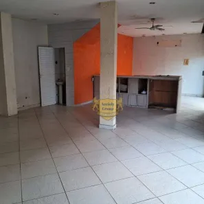 Ponto Comercial para alugar, 80m² no Nova Cidade, São Gonçalo