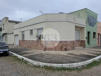 Casa com 2 Quartos à venda, 98m² no Centro, Pelotas