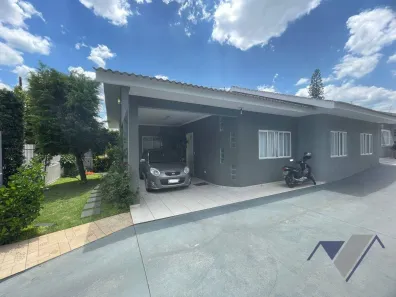 Casa com 3 Quartos à venda, 175m² no Centro, Cascavel