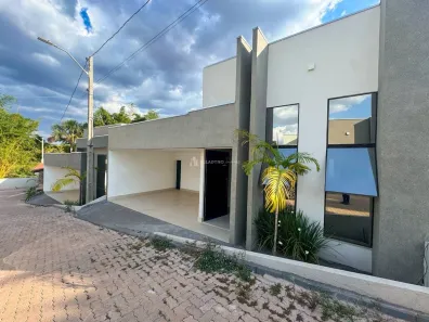 Casa com 3 Quartos à venda, 180m² no Setor Habitacional Arniqueira, Brasília