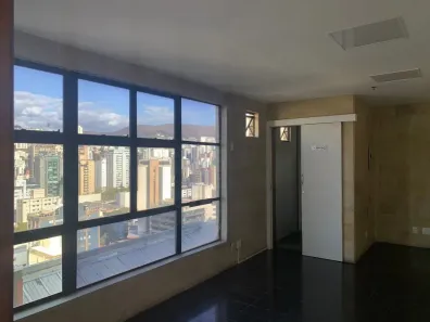 Sala Comercial para alugar, 53m² no Santa Efigênia, Belo Horizonte