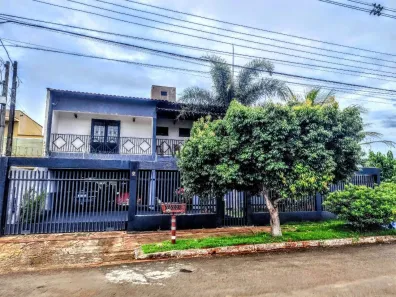 Casa com 4 Quartos à venda, 251m² no Parque Residencial Alcântara, Londrina
