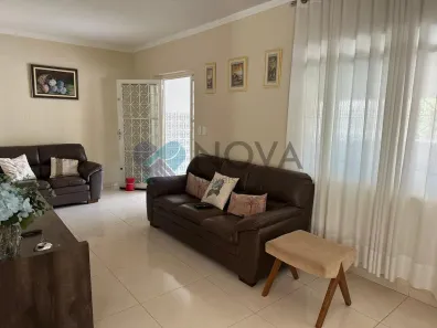 Casa com 3 Quartos à venda, 211m² no Centro, Araraquara