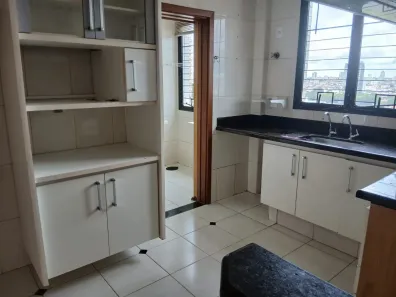 Apartamento com 3 Quartos para alugar, 110m² no Vila Santos Dumont, Franca