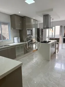 Casa com 3 Quartos à venda, 125m² no Jardim Pirajussara, São Paulo