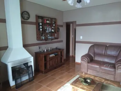 Casa com 2 Quartos à venda, 150m² no Mosela, Petrópolis