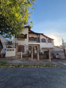 Casa com 6 Quartos à venda, 340m² no Carlos Prates, Belo Horizonte
