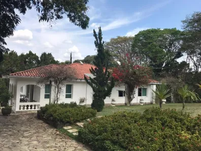 Fazenda/Sítio com 4 Quartos à venda, 360m² no Aeroporto Confins, Confins