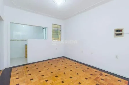 Apartamento com 2 Quartos para alugar, 70m² no Santana, Porto Alegre
