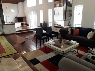 Casa de Condomínio com 4 Quartos para alugar, 750m² no Jardim Ibiratiba, São Paulo