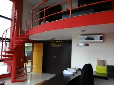 Prédio Comercial para alugar, 2300m² no Uberaba, Curitiba