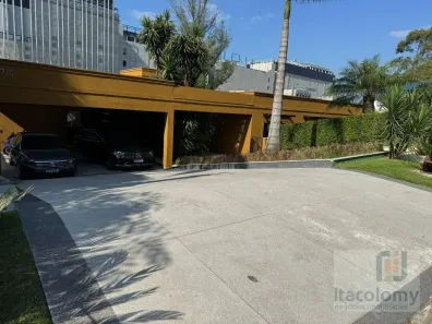 Casa de Condomínio com 3 Quartos para alugar, 485m² no Residencial Tamboré, Barueri