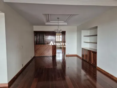 Apartamento com 4 Quartos à venda, 236m² no Fundinho, Uberlândia