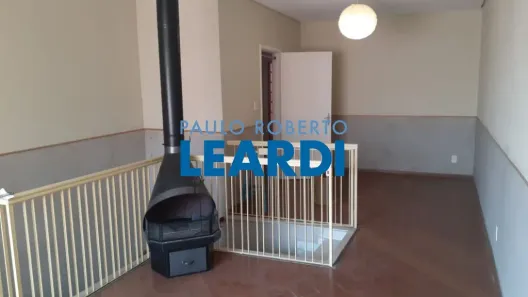 Casa com 3 Quartos para alugar, 189m² no Vila Romano, São Paulo
