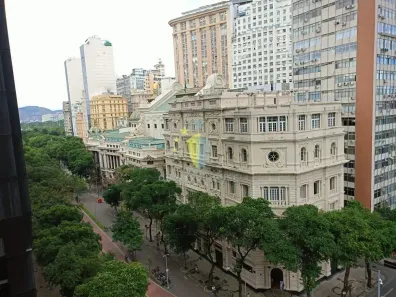 Apartamento com 2 Quartos para alugar, 68m² no Centro, Rio de Janeiro