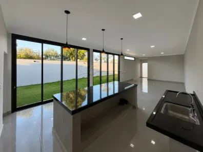Casa de Condomínio com 2 Quartos à venda, 200m² no Condomínio Ana Carolina, Cravinhos