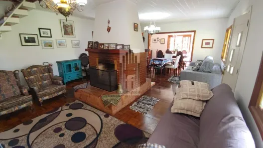 Casa com 7 Quartos à venda, 245m² no Jardim Embaixador, Campos do Jordão