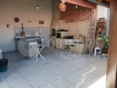 Casa com 3 Quartos à venda, 210m² no Guarani, Uberlândia