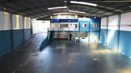 Galpão/Depósito/Armazém à venda, 920m² no Tarobá, Londrina