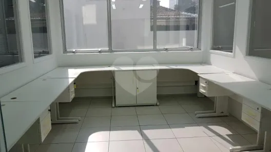 Sala Comercial para alugar, 169m² no Jardim Edith, São Paulo