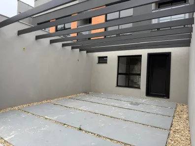 Sobrado com 3 Quartos à venda, 115m² no Anita Garibaldi, Joinville