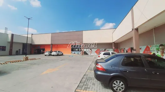 Sala Comercial para alugar, 240m² no Pompéia, Piracicaba