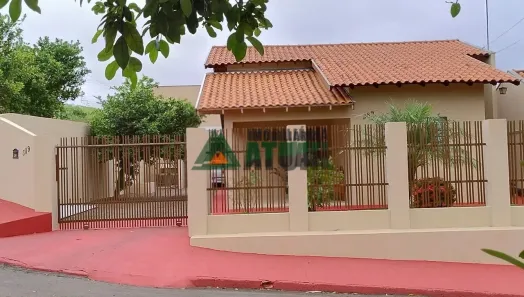 Casa com 3 Quartos à venda, 320m² no Manoel Müller, Rolândia