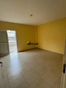 Casa com 3 Quartos para alugar, 110m² no Jardim Graziela, Barueri