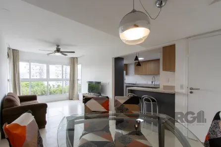 Apartamento com 2 Quartos à venda, 72m² no Camaquã, Porto Alegre