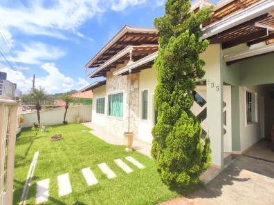 Casa com 3 Quartos à venda, 199m² no Jaraguá 99, Jaraguá do Sul