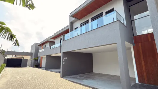 Casa com 3 Quartos à venda, 167m² no América, Joinville