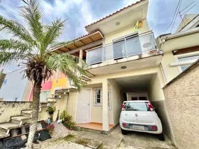 Casa com 5 Quartos à venda, 139m² no Madri, Palhoça
