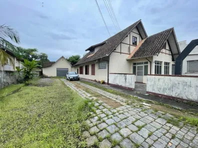 Lote/Terreno à venda, 880m² no Anita Garibaldi, Joinville