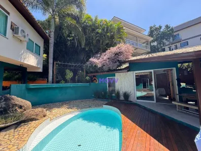 Casa de Condomínio com 3 Quartos à venda, 310m² no Piratininga, Niterói