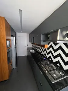 Apartamento com 3 Quartos para alugar, 140m² no Mata da Praia, Vitória