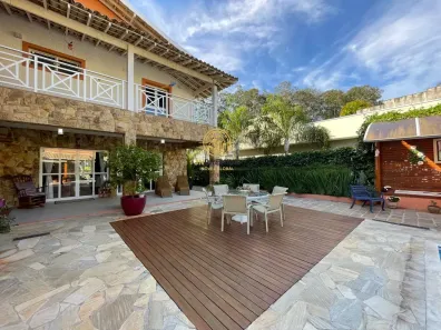 Sobrado com 4 Quartos à venda, 420m² no Marambaia, Vinhedo