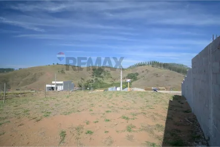 Lote/Terreno à venda, 372m² no Igrejinha, Juiz de Fora