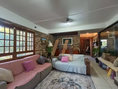 Casa com 4 Quartos para alugar, 326m² no Centro, Gravataí