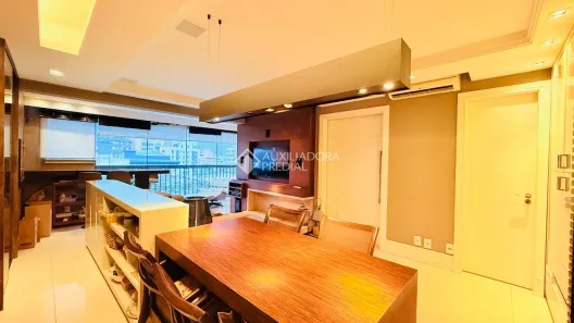 Apartamento com 1 Quarto à venda, 60m² no Três Figueiras, Porto Alegre