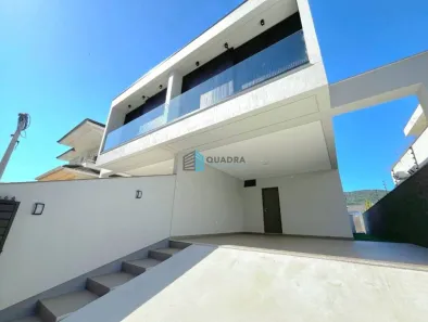 Casa com 3 Quartos à venda, 225m² no Santa Mônica, Florianópolis