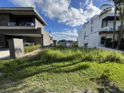 Lote/Terreno à venda, 341m² no São Lucas, Viamão