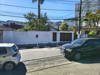 Imóvel Comercial com 4 Quartos para alugar, 316m² no Parque São Vicente, São Vicente