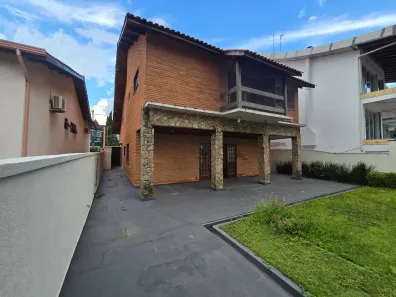 Casa de Condomínio com 4 Quartos para alugar, 290m² no Alphaville, Santana de Parnaíba