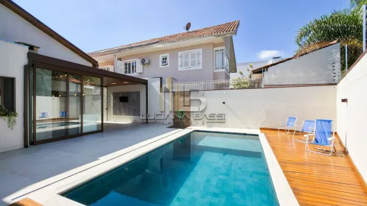 Casa com 4 Quartos à venda, 240m² no Parque dos Príncipes, São Paulo