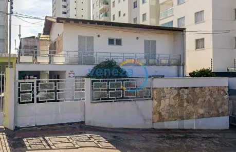 Casa com 3 Quartos à venda, 172m² no Centro, Londrina
