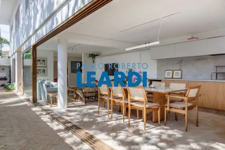 Casa com 3 Quartos à venda, 427m² no Indianópolis, São Paulo